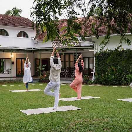 The Sacred Lotus Ayurveda Wellness Retreat Hotel Kochi Exterior foto